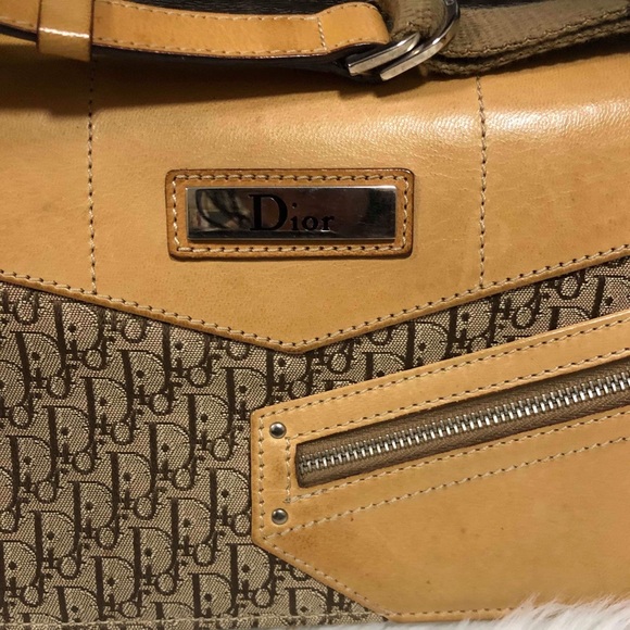 CHRISTIAN DIOR VINTAGE MONO SHOULDER SMALL BAG - Picture 2 of 8